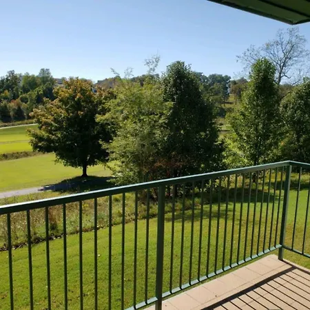 The Greens At Thousand Hills